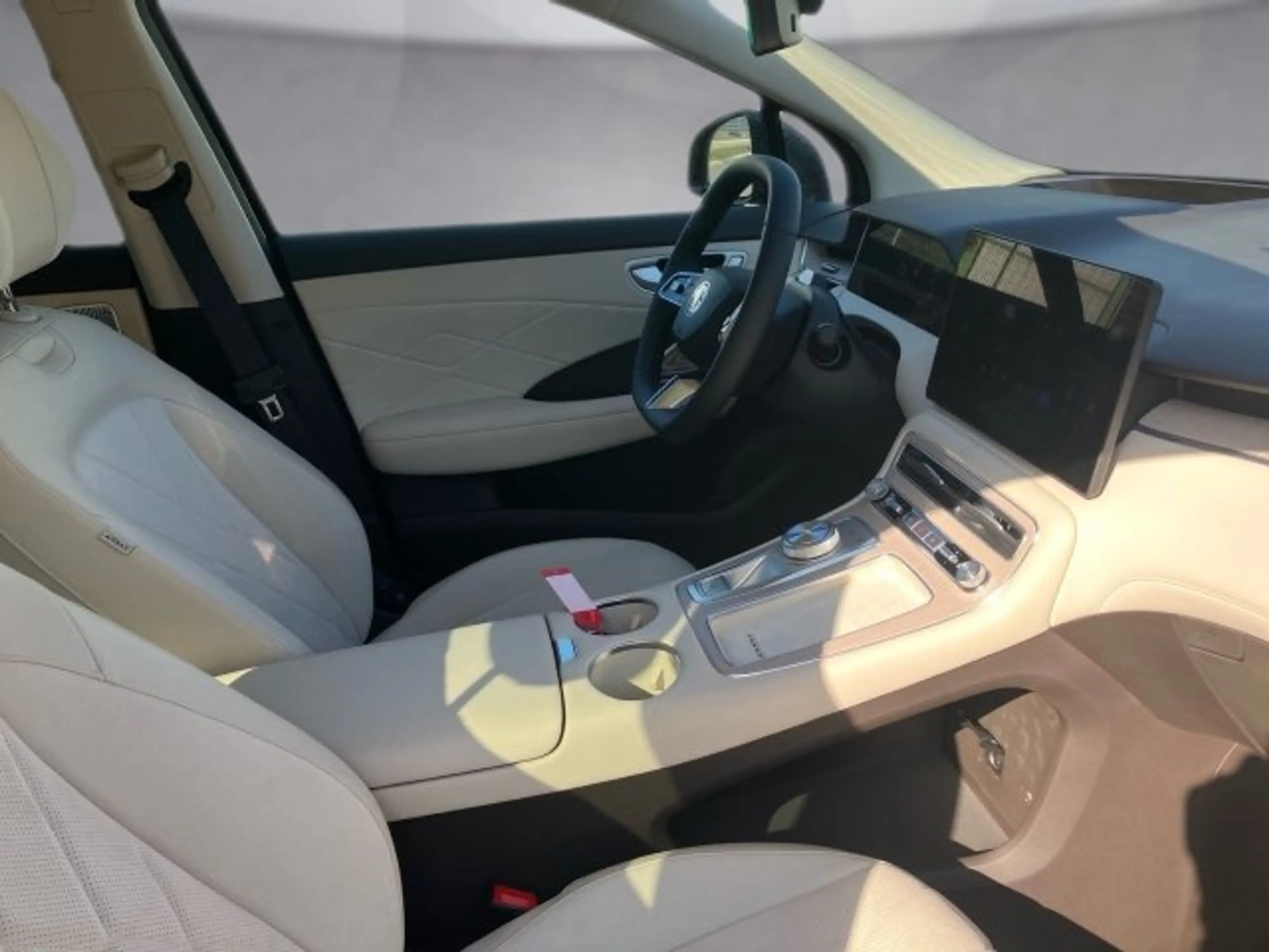 MG MGS6 EV S6 Luxury 2WD 77kwh/180kw — photo 11
