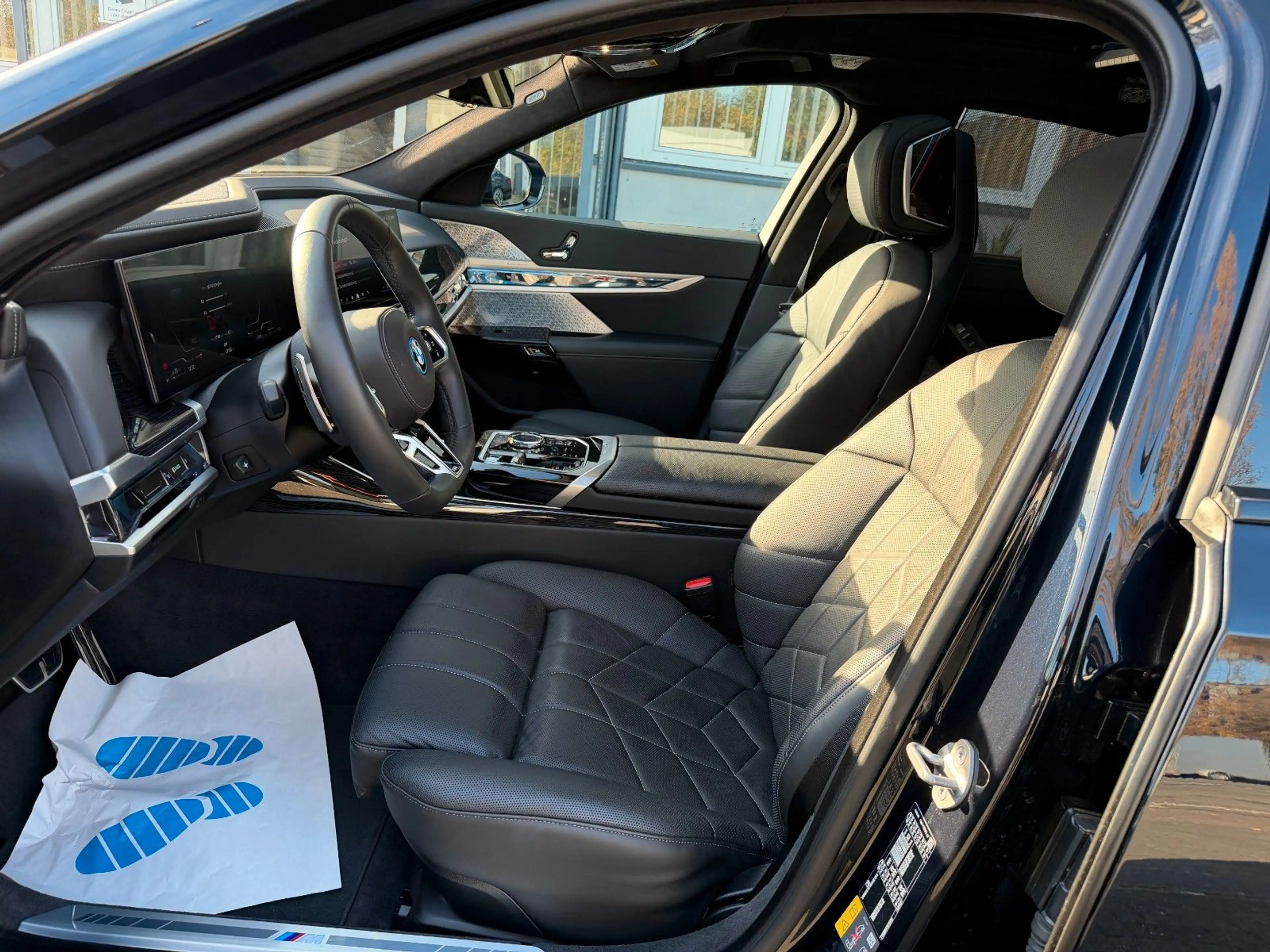 BMW 750 e xDrive M Sport Pro/Fond Enter/UPE180.000€ — photo 13