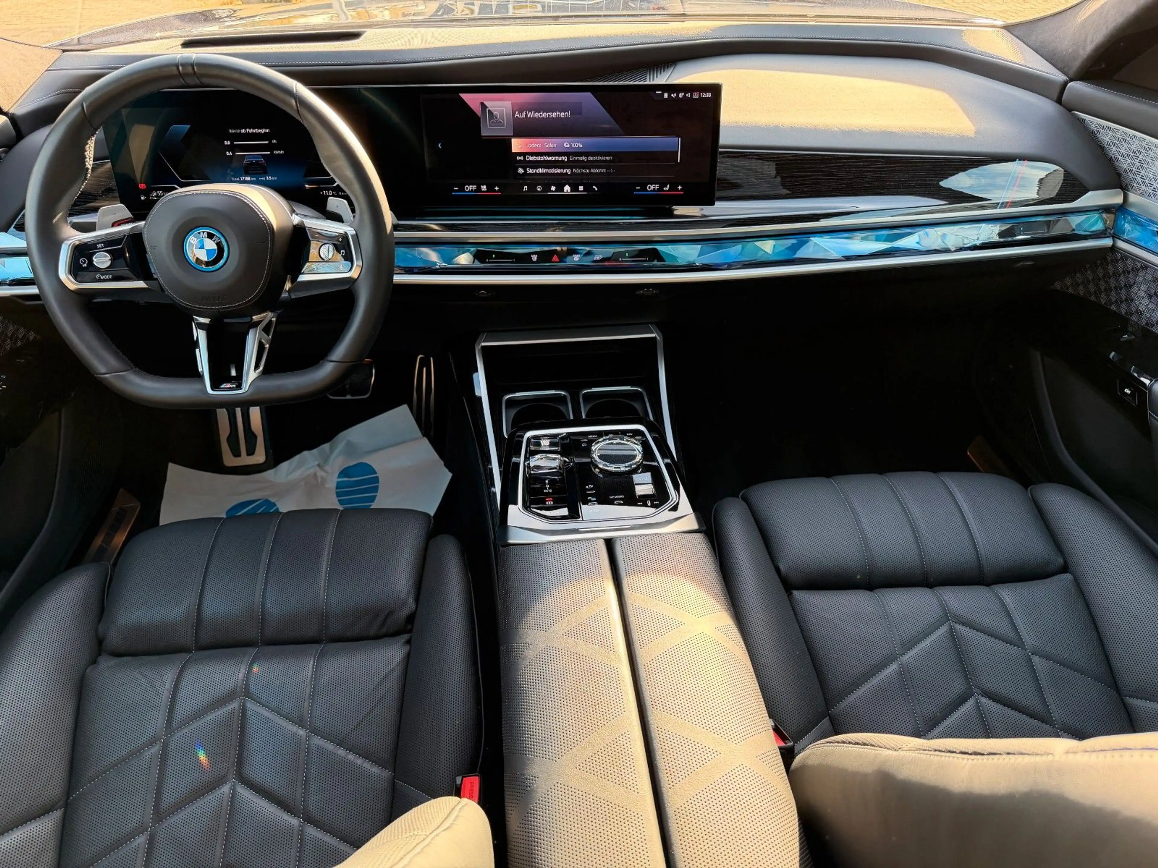 BMW 750 e xDrive M Sport Pro/Fond Enter/UPE180.000€ — photo 11