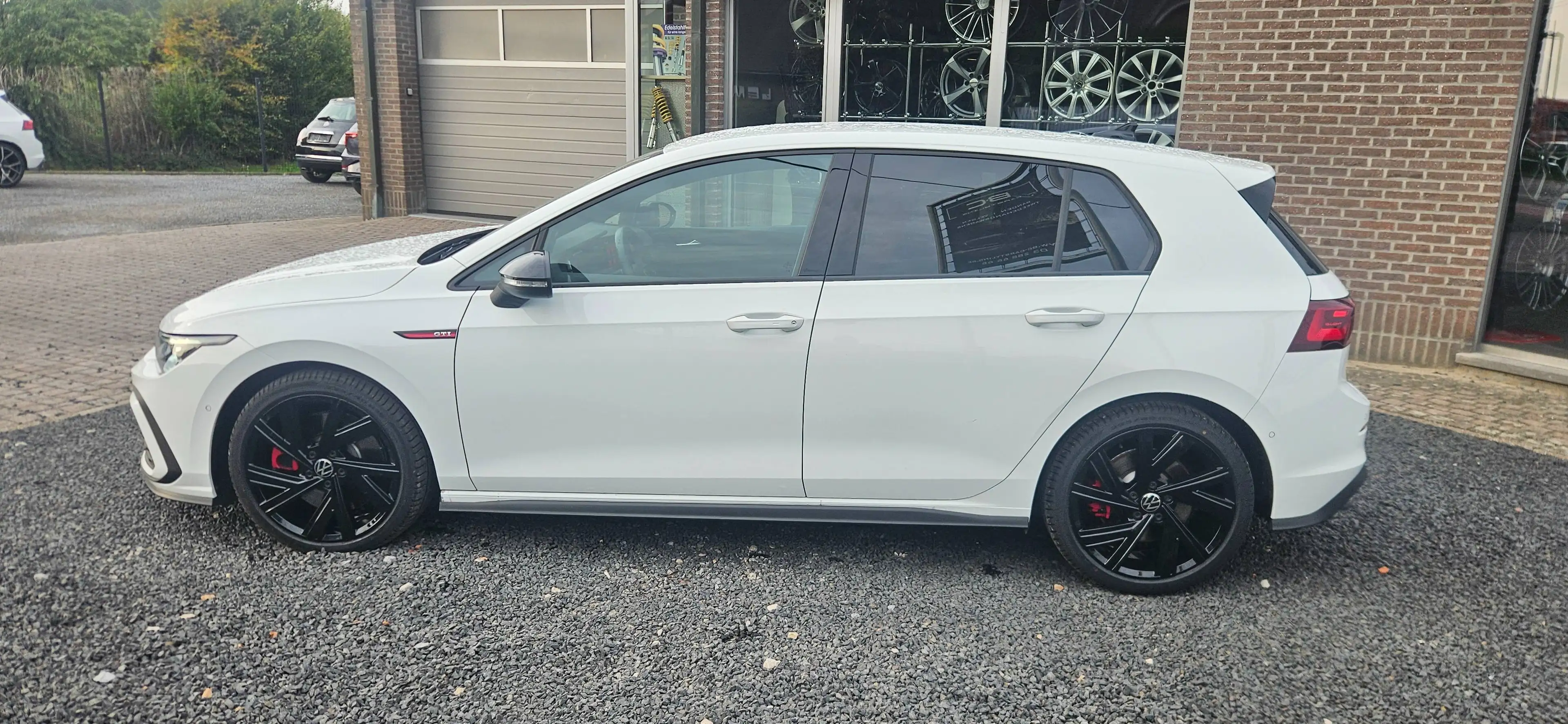 Volkswagen Golf GTI Blackstyle, camera, keyless, ... — photo 2