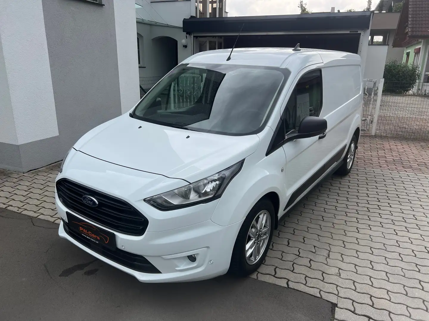 Ford Transit Connect L2 230 1,5 Ecoblue Trend ALU, FSH, KLIMA USW. Weiß - 1