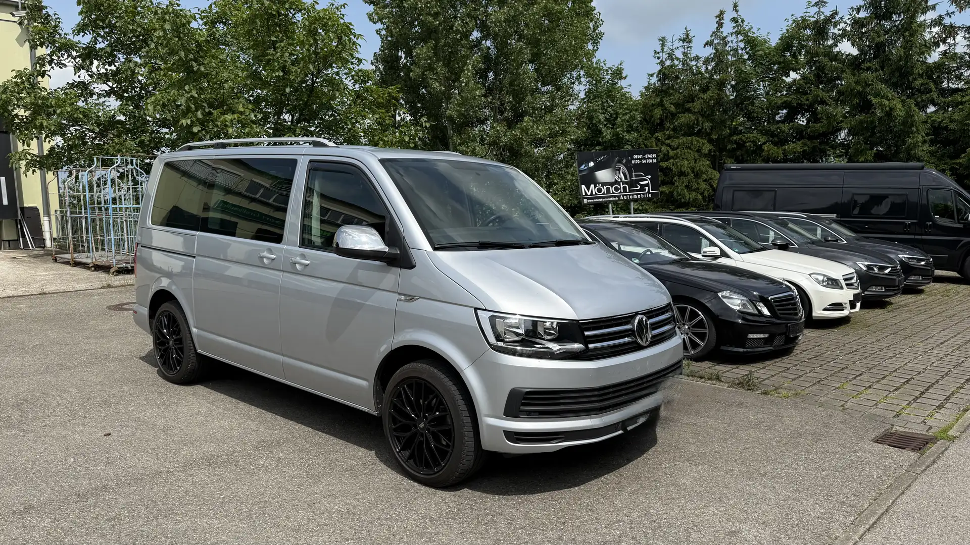 Volkswagen T6 Caravelle Caravelle Comfortline Grau - 1