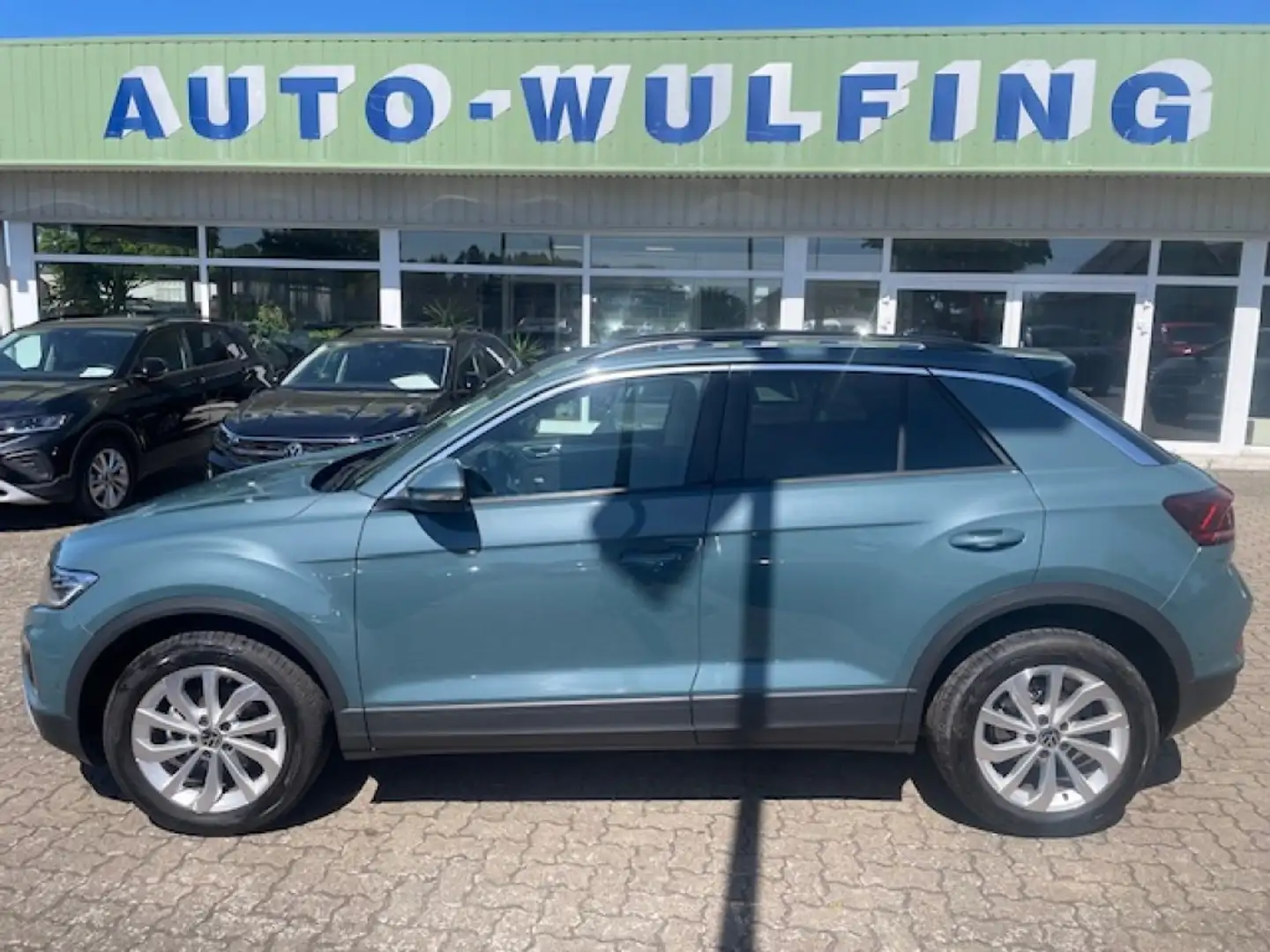 Volkswagen T-Roc 1.5TSI Life ACC LED-SW Plus Digital Cockpit Azul - 1