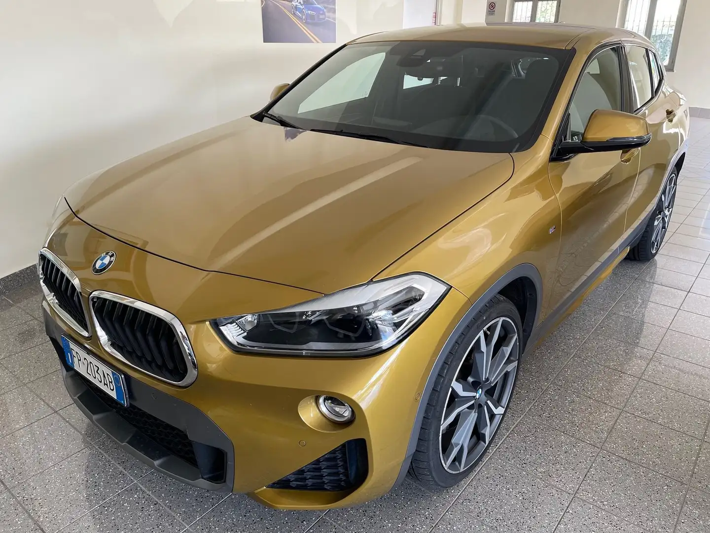 BMW X2 xDrive20d Msport CON PROMO PLUS Oro - 2