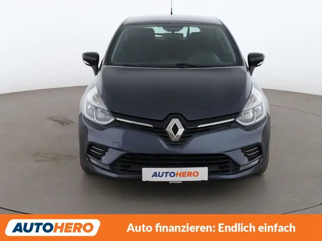 Renault Clio view 9