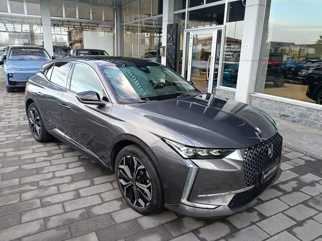 DS Automobiles DS 4 PHEV 1.6 Plug-In Hybrid 225cv EAT8 TROCADERO