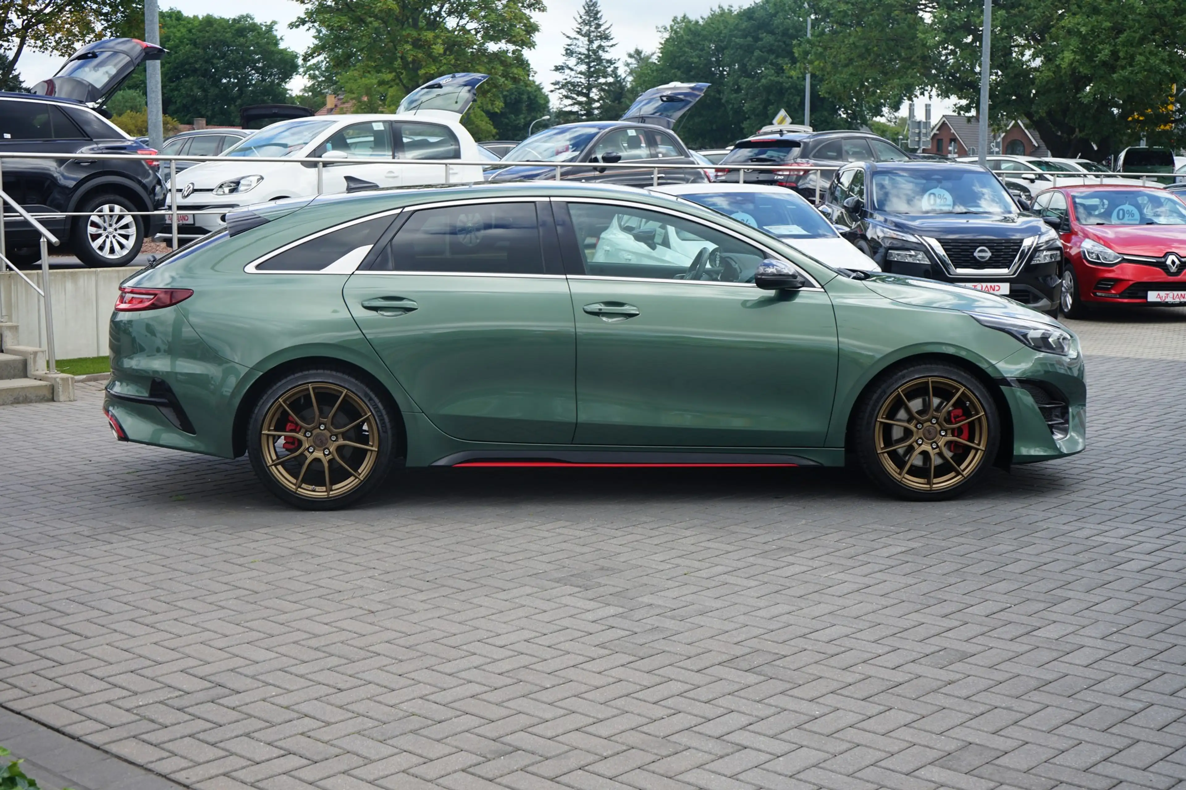 Kia ProCeed / pro_cee'd ProCeed 1.6 T-GDI GT — photo 5