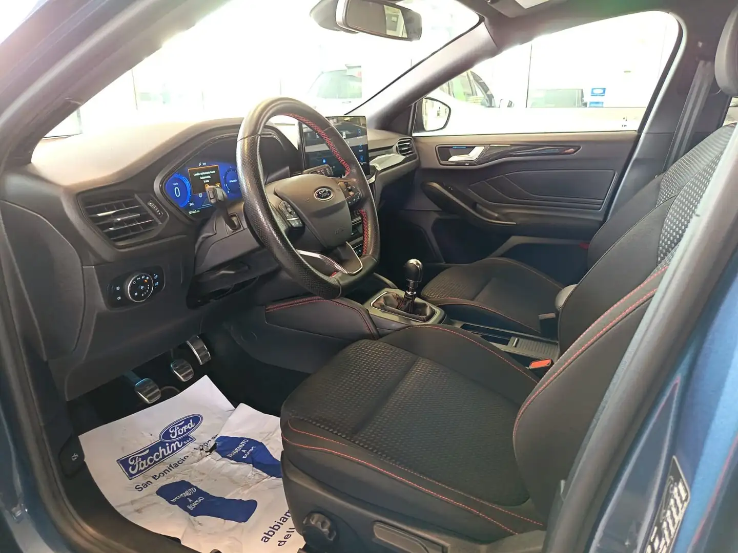 Ford Focus 1.0 Ecoboost Hybrid 125cv ST-Line X Bleu - 2