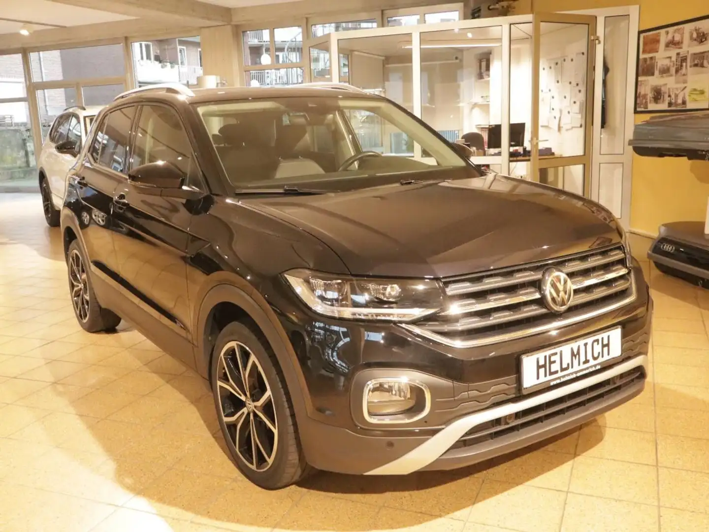 Volkswagen T-Cross 1.0 TSI Style DSG Navi Kamera ACC SHZ LED Noir - 2