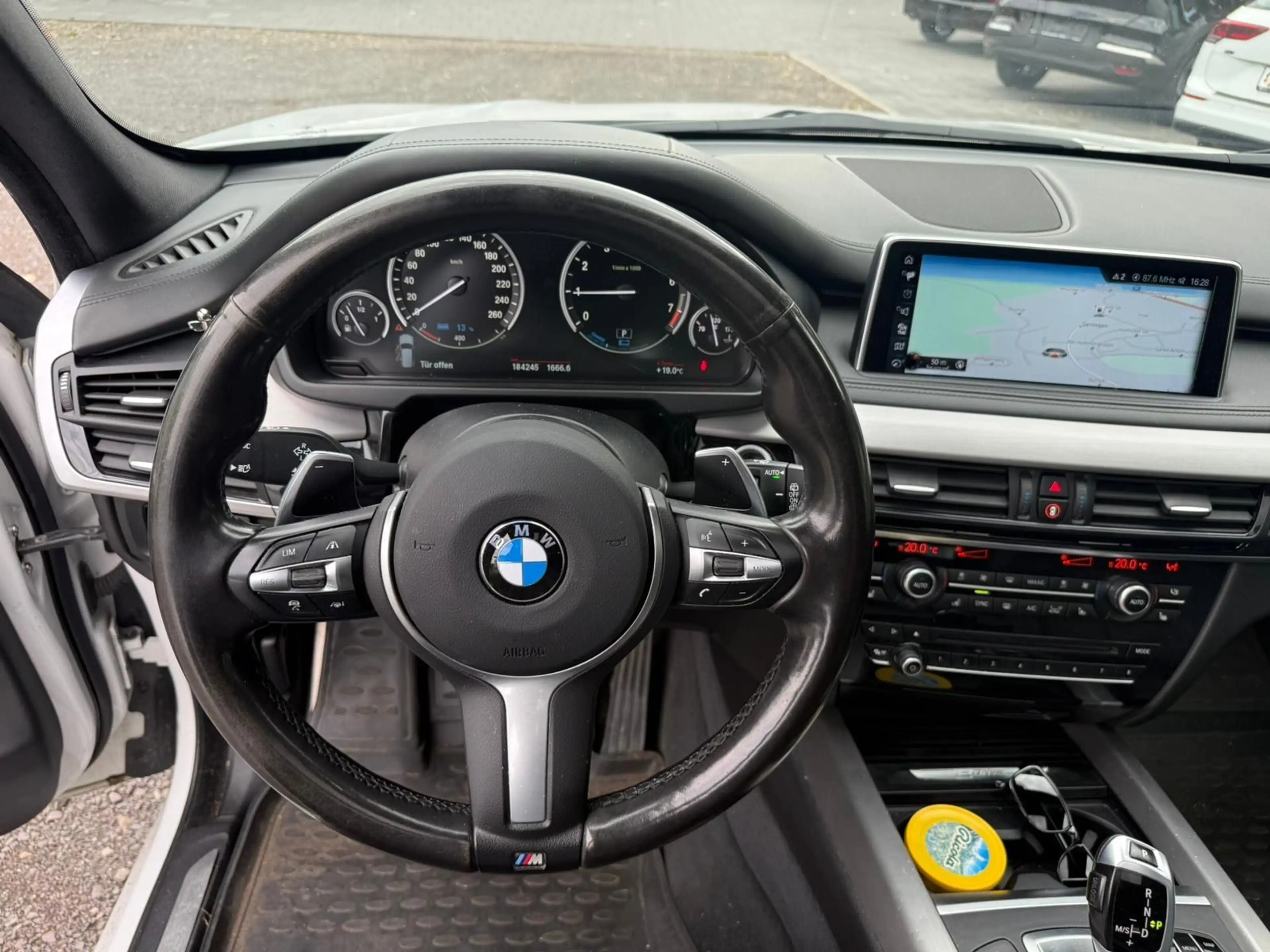 BMW X5 xDrive 40 e M Paket, Pano, 8-fach — photo 15