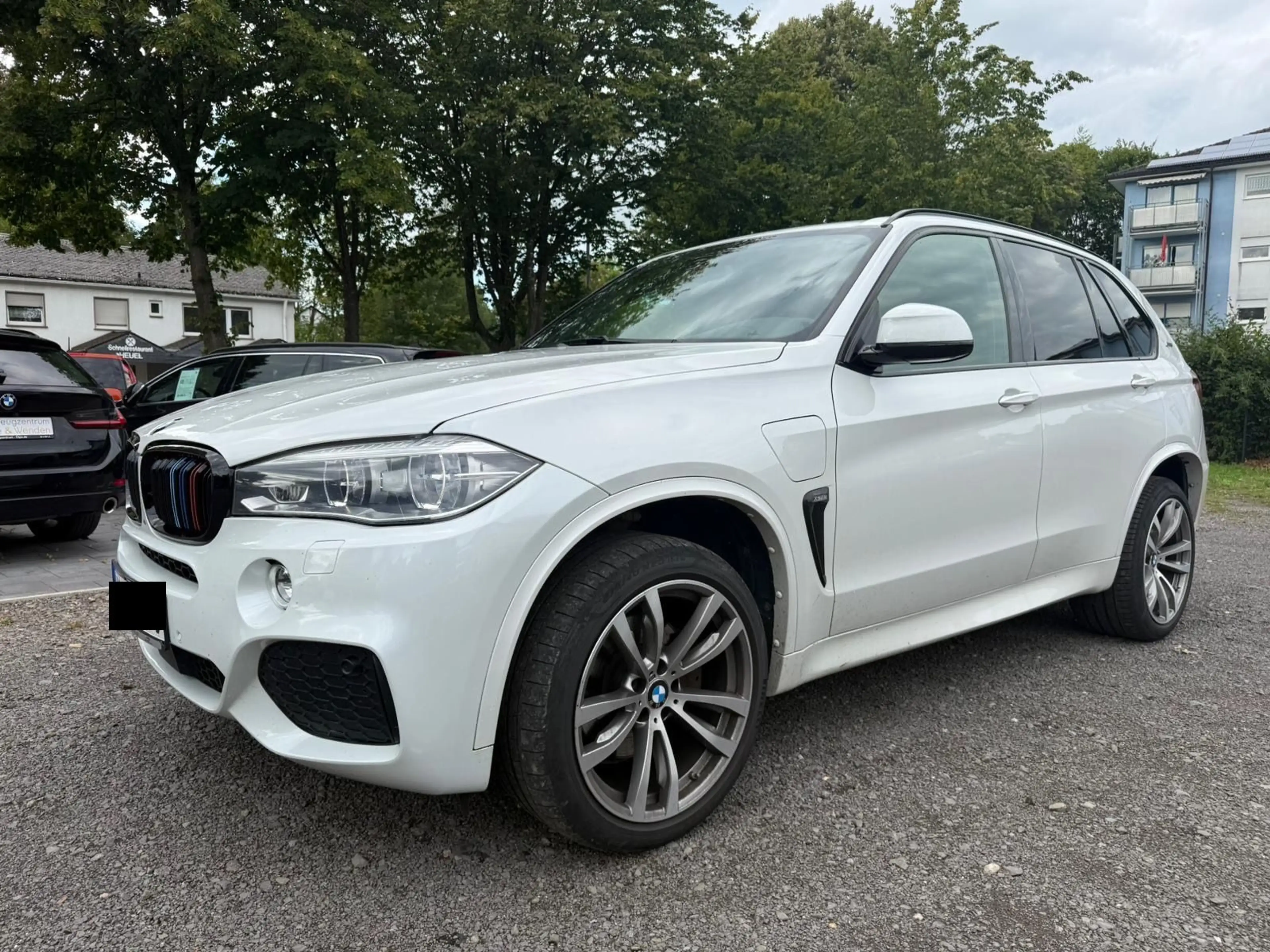 BMW X5 xDrive 40 e M Paket, Pano, 8-fach
