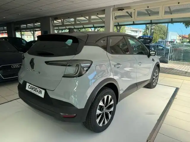 Renault Captur view 5