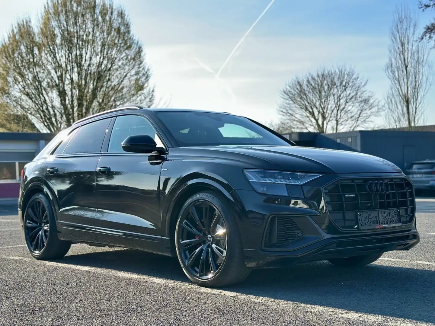 Audi Q8 60 TFSI E Hybrid -72.726€ - Leasing 1.578€/M Zwart - 2
