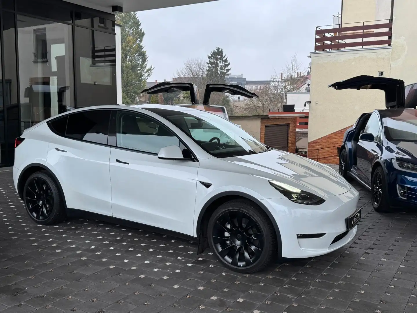 Tesla Model Y Premium Long Range DualAWD|Matrix|20Zoll Blanc - 1