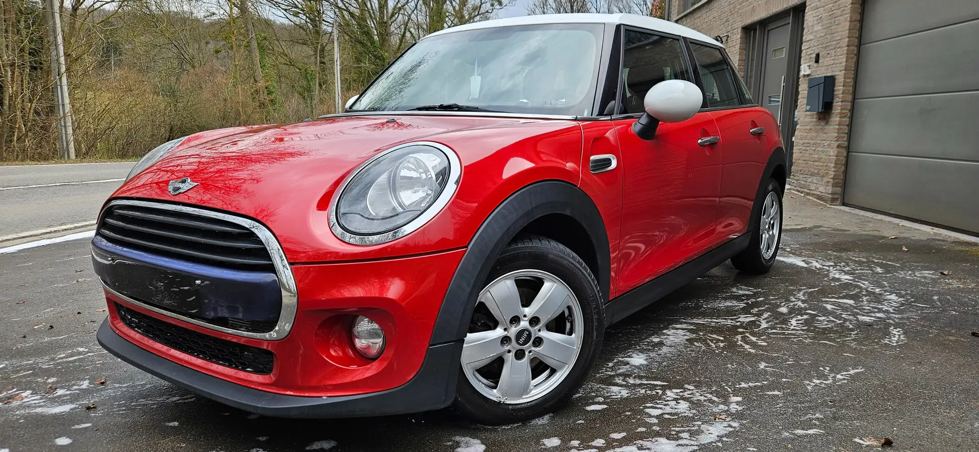 MINI Cooper D 1.5 Roşu - 1