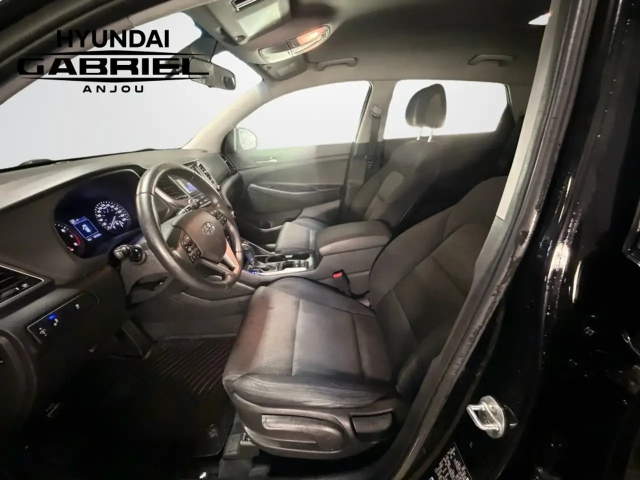 Hyundai TUCSON снимка Hyundai TUCSON