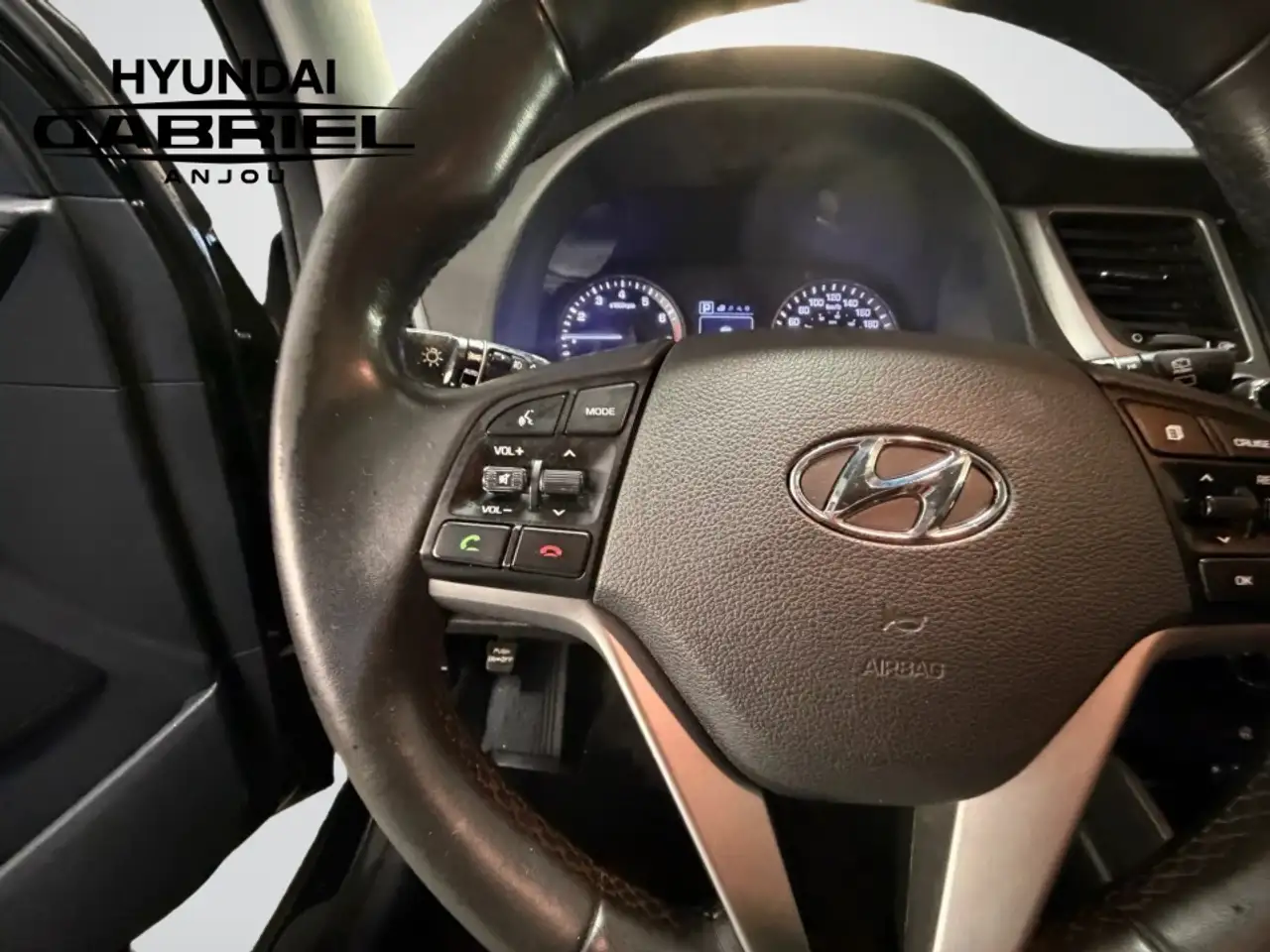 Hyundai TUCSON снимка Hyundai TUCSON