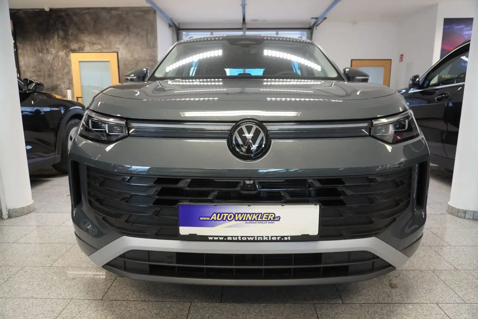 Volkswagen Tayron eTSI Life 7Sitze/Navi/Virtual/Matrix/AHK Grau - 2