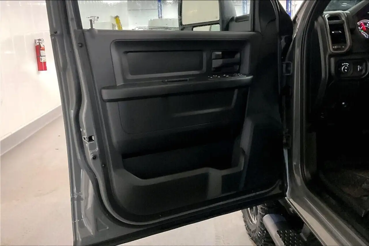 RAM 2500 снимка RAM 2500