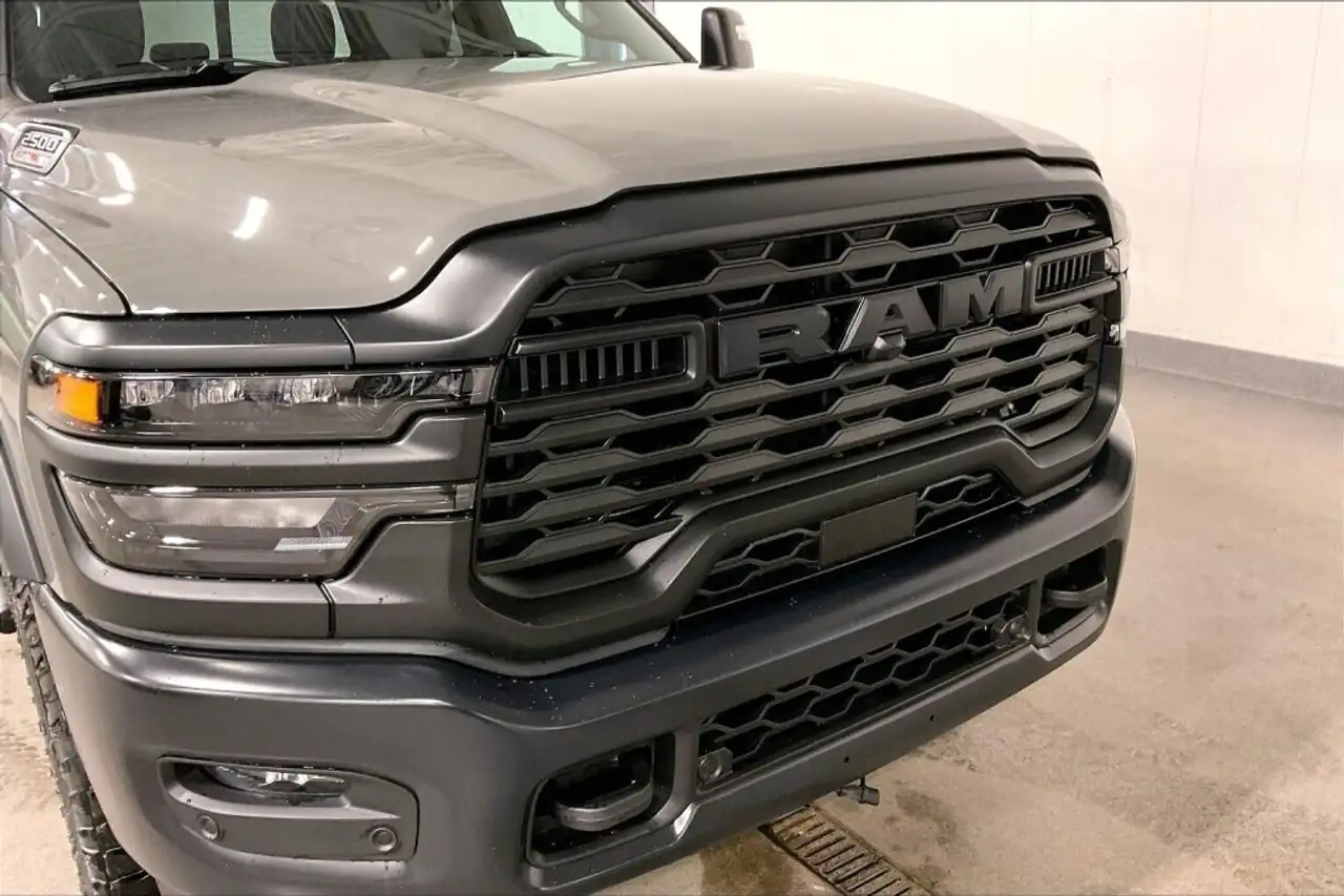 RAM 2500 снимка RAM 2500