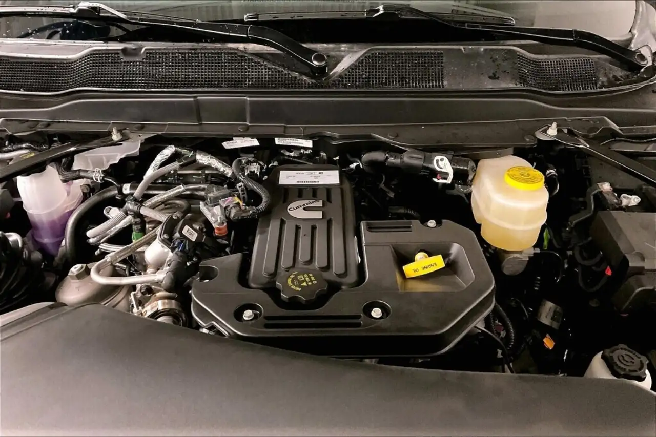 RAM 2500 снимка RAM 2500