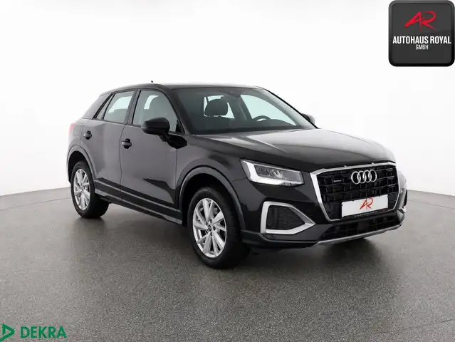 Audi Q2 view 7