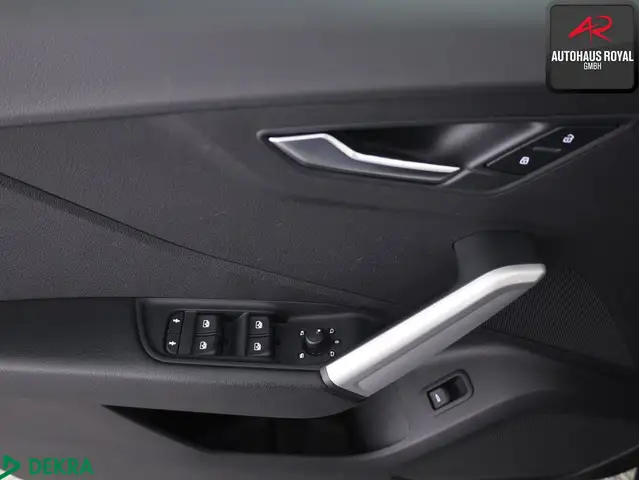 Audi Q2 view 14