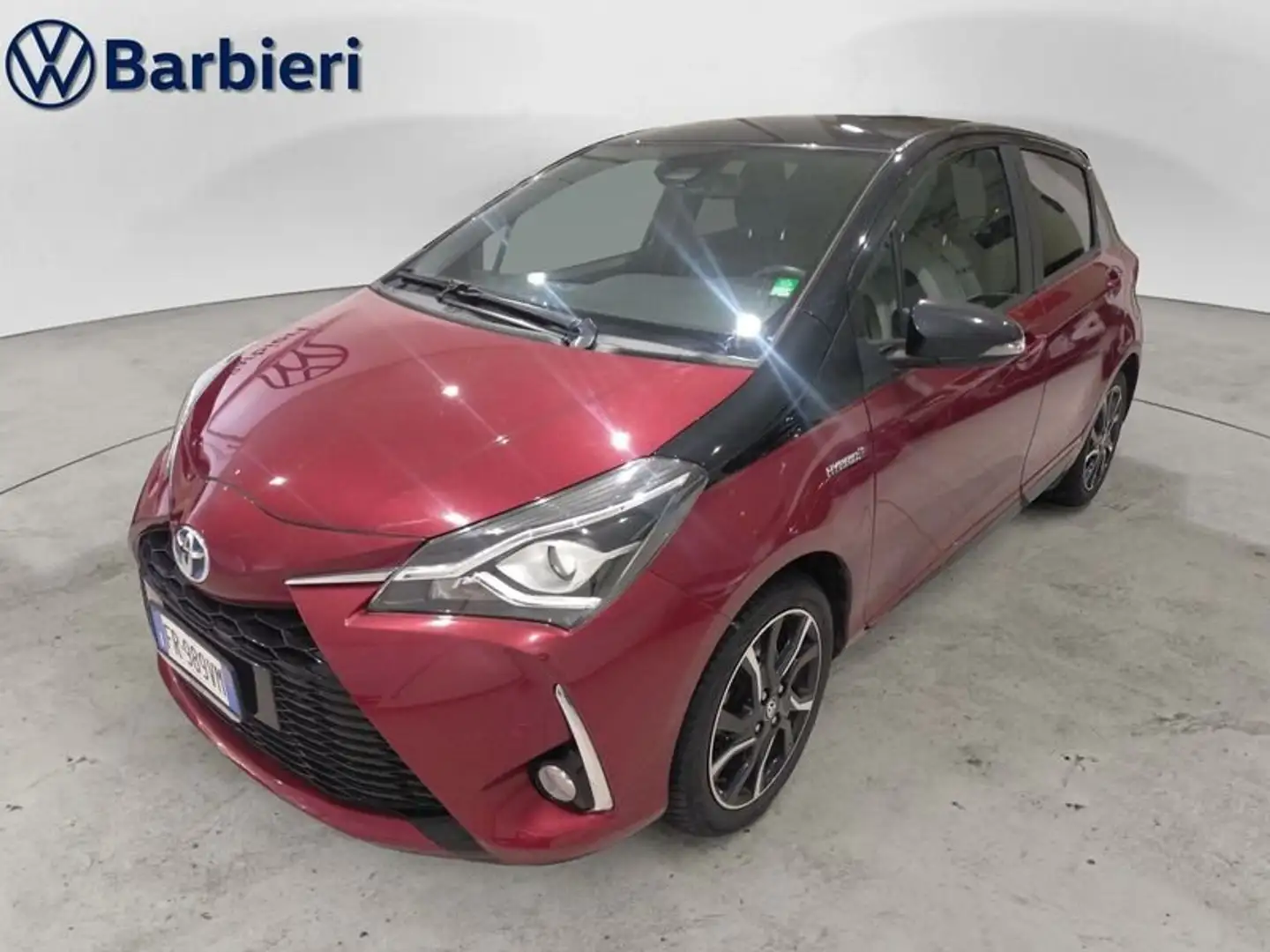 Toyota Yaris 1.5 Hybrid "Red Edition" - 1