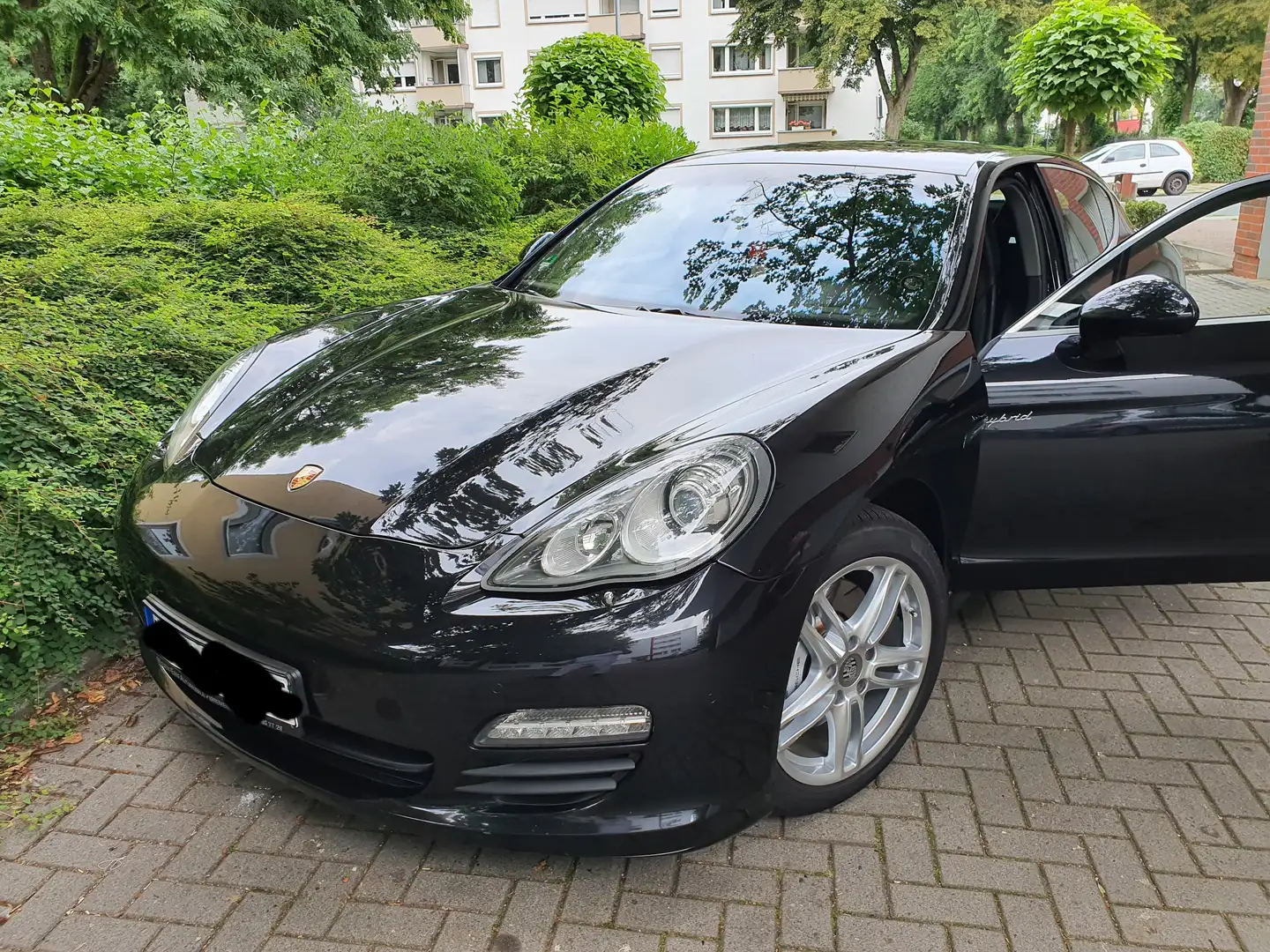 Porsche Panamera Panamera S Hybrid Schwarz - 1