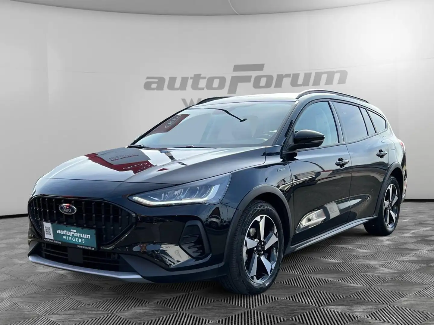 Ford Focus Turnier 1.0 MHEV Active Aut.+Pano+Kamera+N Schwarz - 2