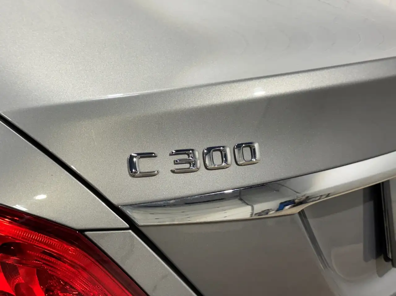 Mercedes-Benz C-Class снимка Mercedes-Benz C-Class