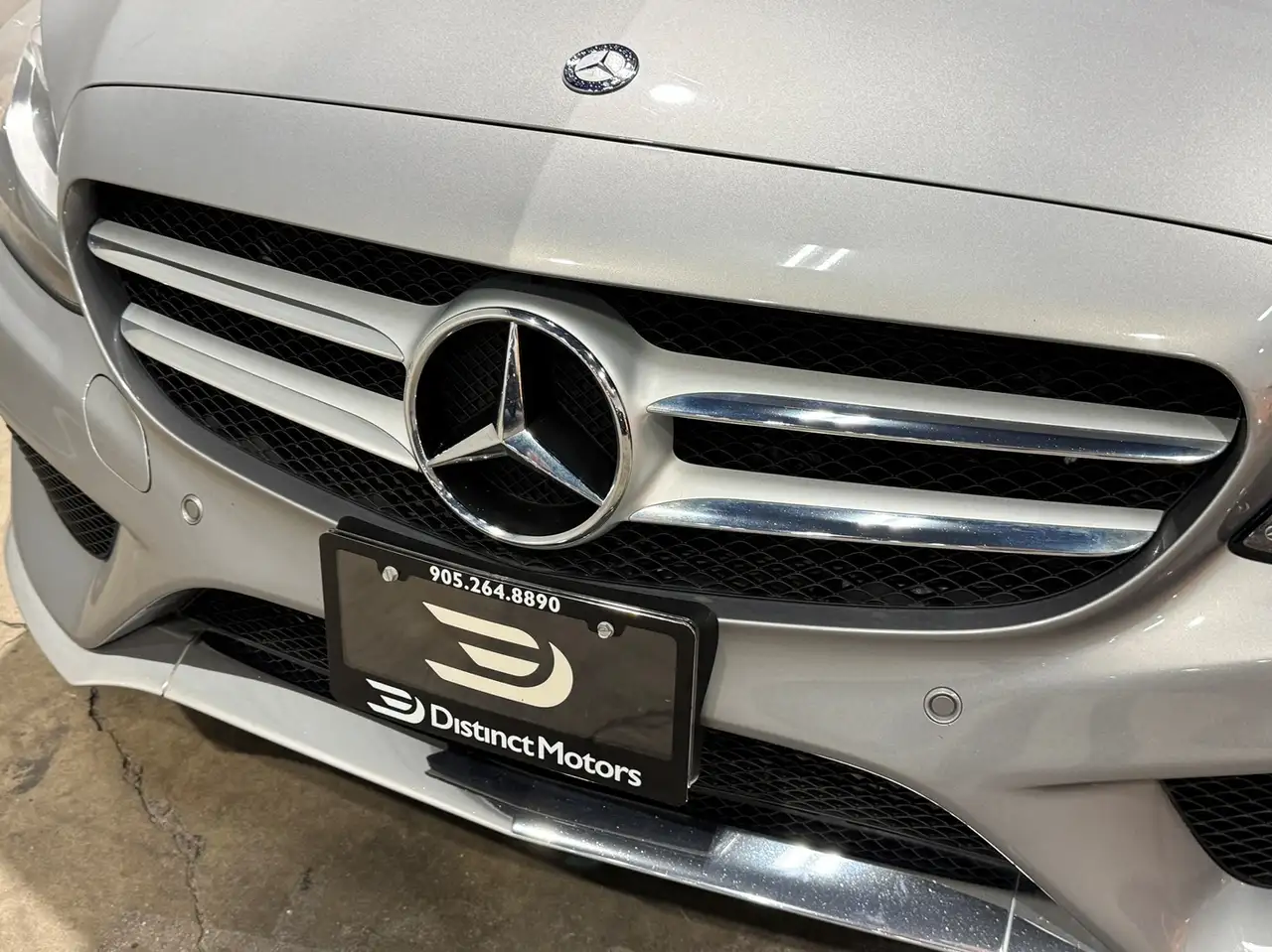 Mercedes-Benz C-Class снимка Mercedes-Benz C-Class