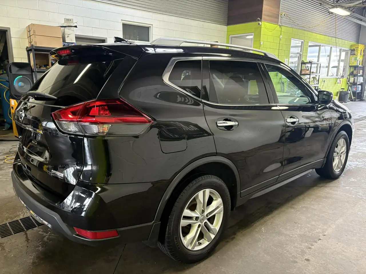 Nissan Rogue снимка Nissan Rogue
