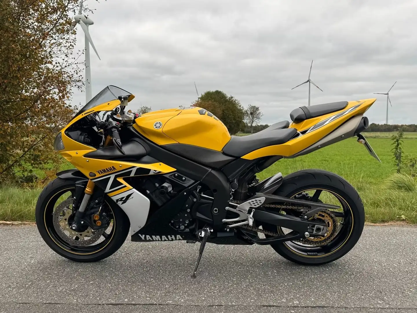 Yamaha YZF-R1 RN12 Giallo - 2