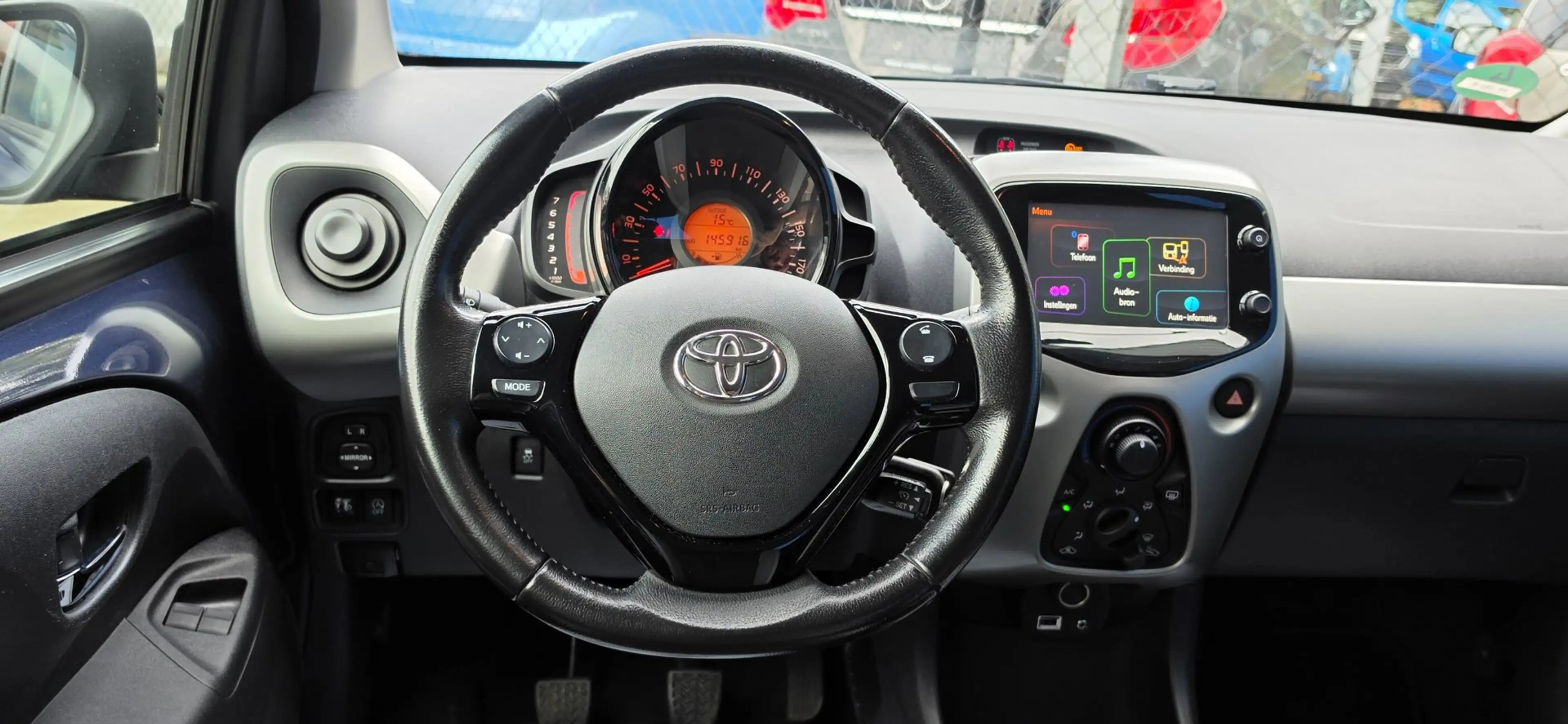 Toyota Aygo 1.0 VVT-i x-play 5Drs Airco Camera Bleutooth NAP — photo 8
