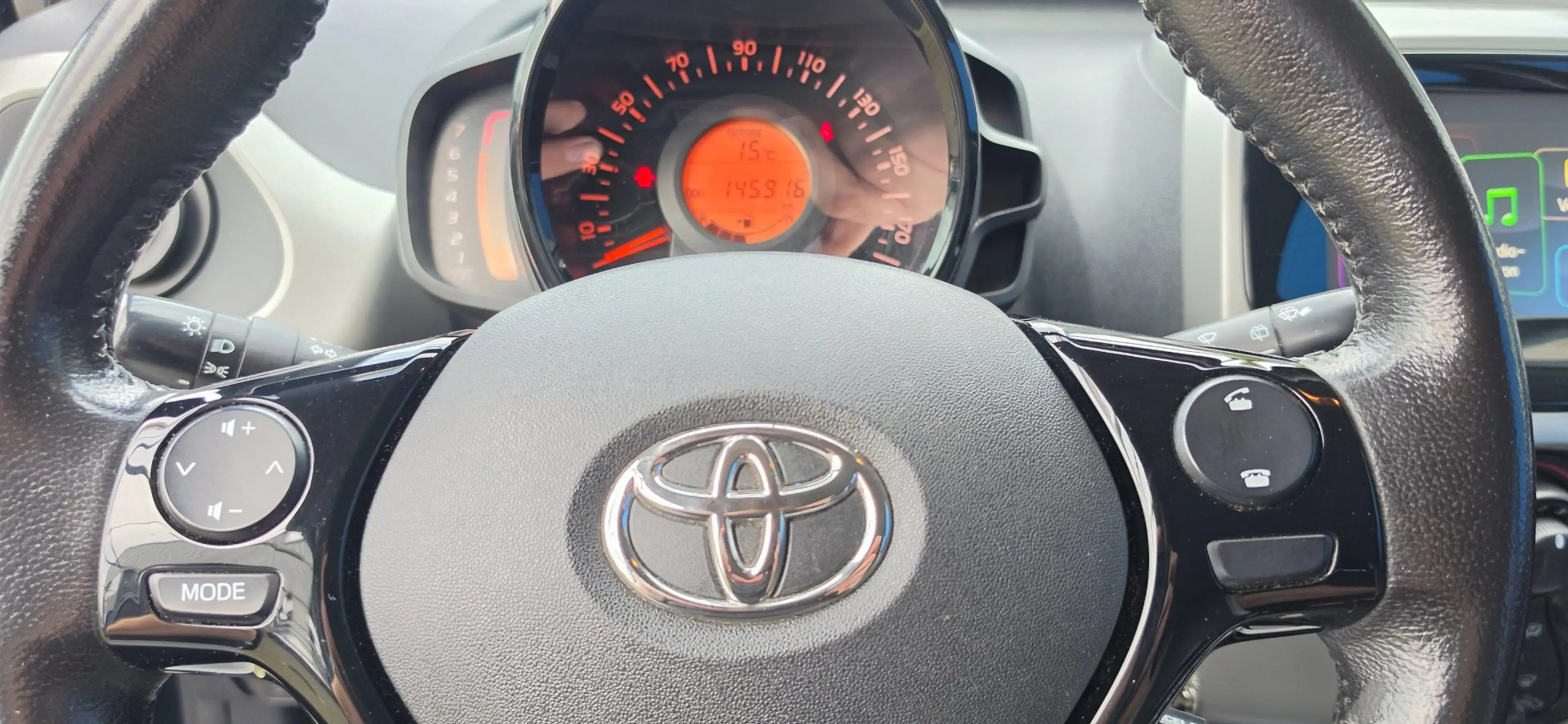 Toyota Aygo 1.0 VVT-i x-play 5Drs Airco Camera Bleutooth NAP — photo 20
