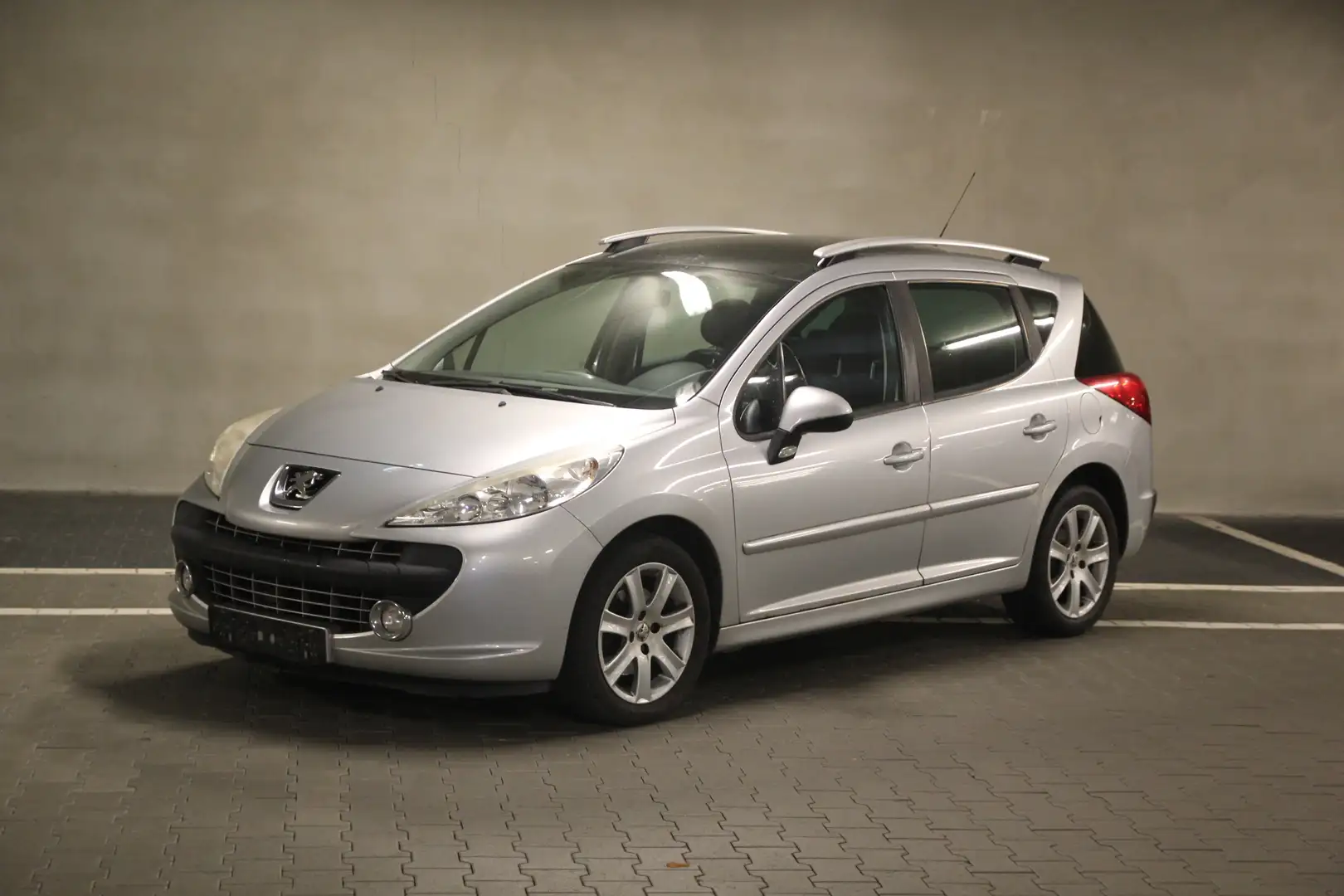Peugeot 207 SW 1.6 Automatik, Pano, Sport Plateado - 1