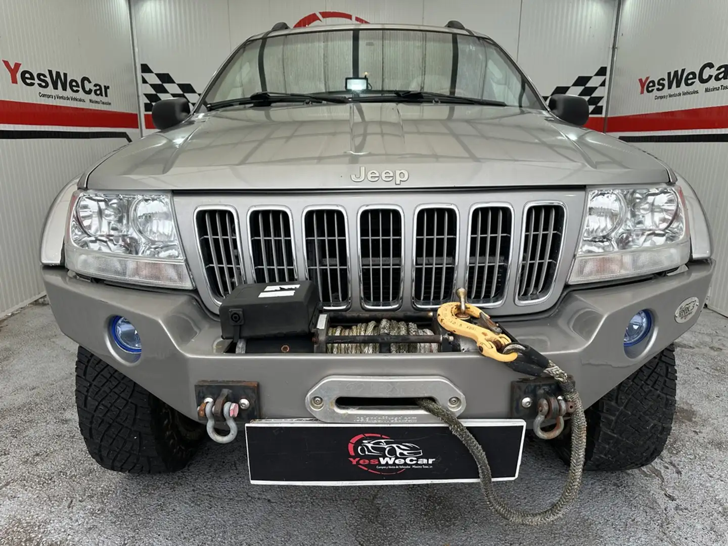 Jeep Grand Cherokee 4.7 V8 Overland Grau - 2