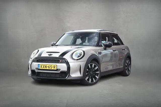 Mini Hatch view 2