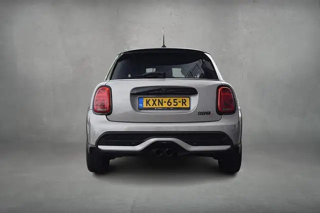 Mini Hatch view 9