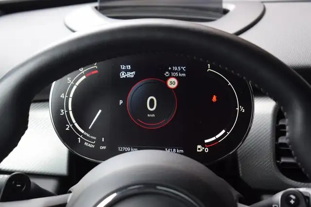 Mini Hatch view 15