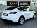 Tesla Model Y Dual AWD Weiß - thumbnail 2