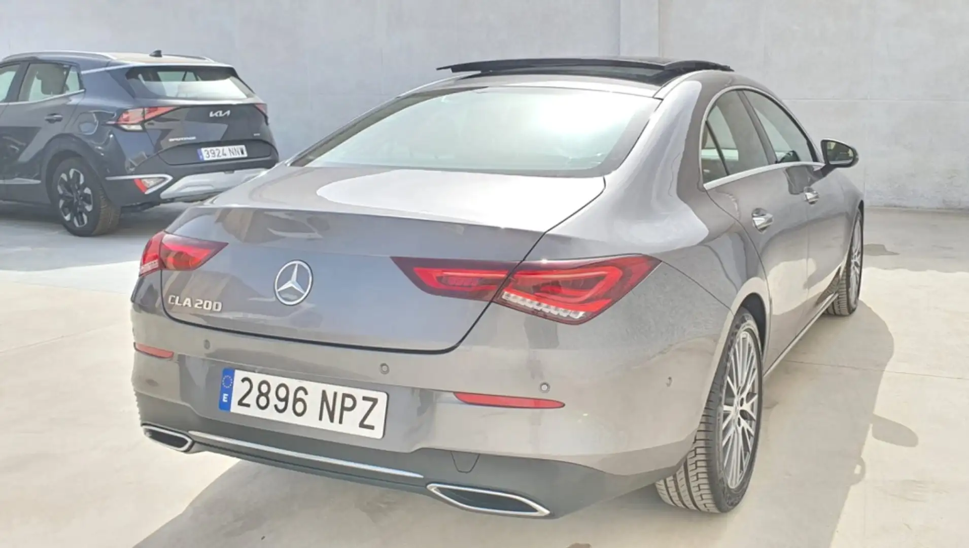 Mercedes-Benz CLA 200 7G-DCT - 2