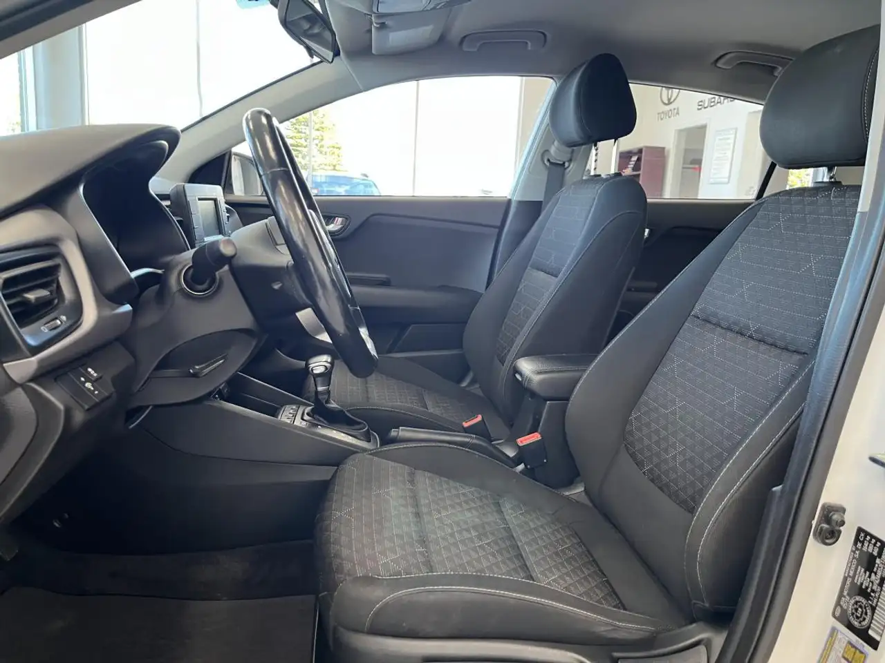 Kia Rio снимка Kia Rio
