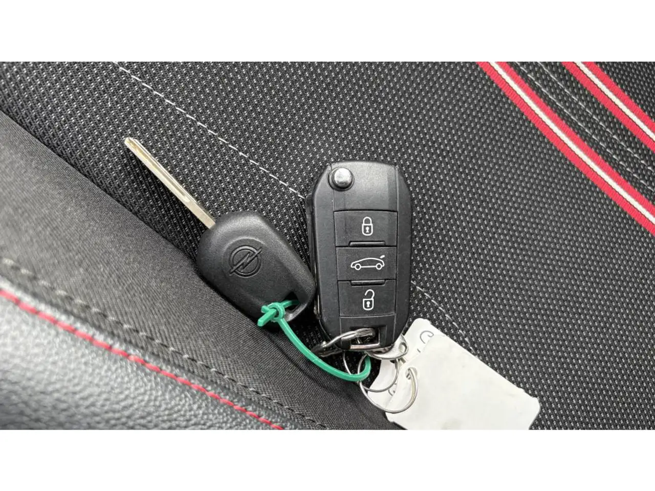 Opel Corsa Corsa — photo 16