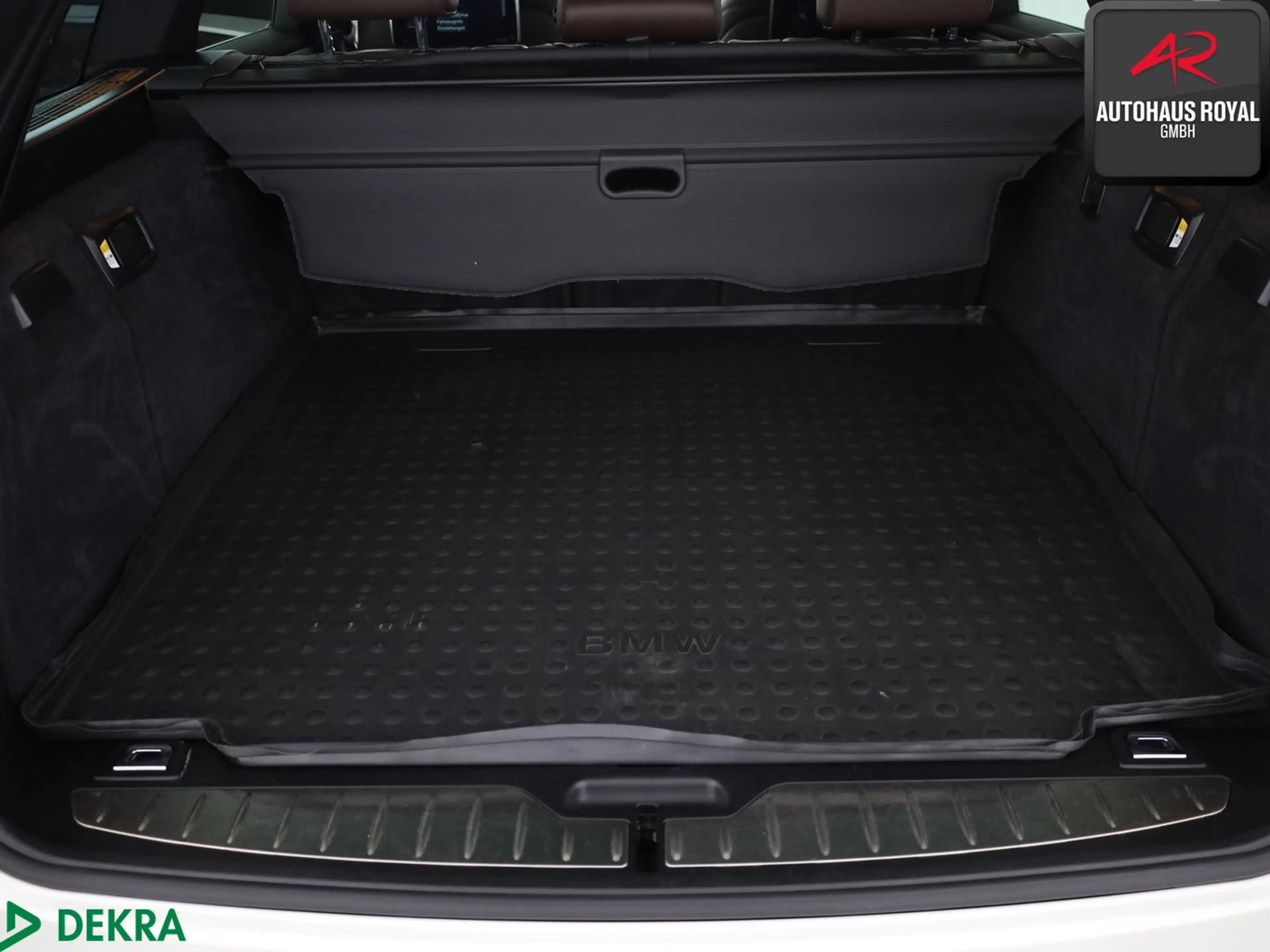 BMW M550 d T xDrive FOND-TV,SOFTCLOSE,360°,MEMORY — photo 12