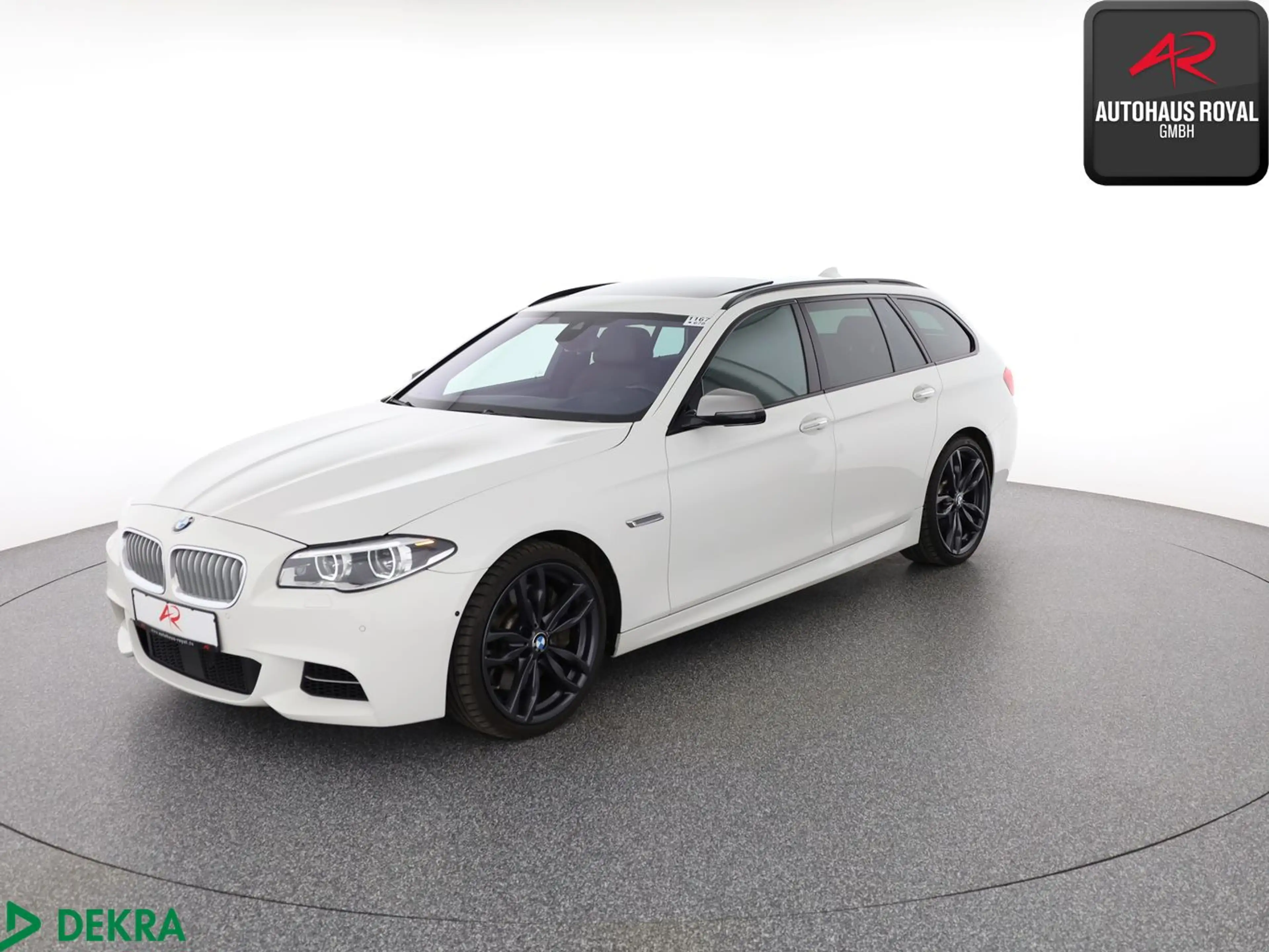 BMW M550 d T xDrive FOND-TV,SOFTCLOSE,360°,MEMORY