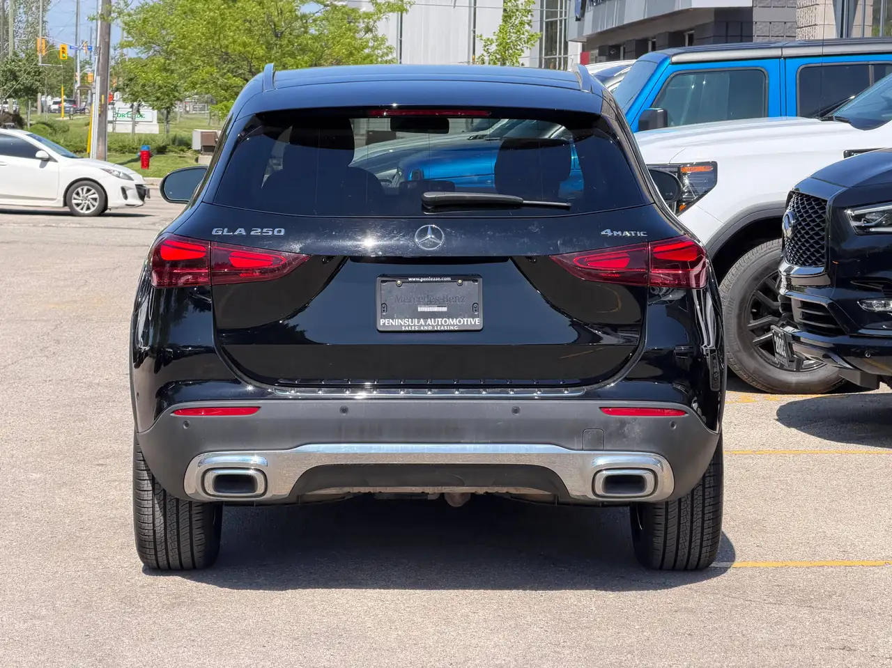 Mercedes-Benz GLA снимка Mercedes-Benz GLA