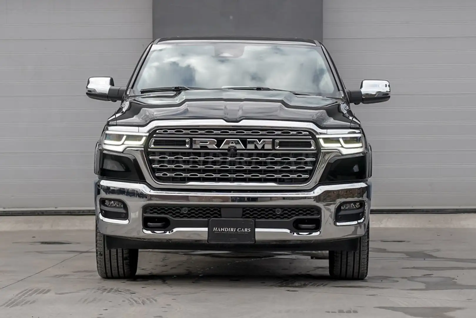 Dodge RAM 2025 Longhorn 540 PK € 81300 +AIR SUSPENSION Zwart - 2