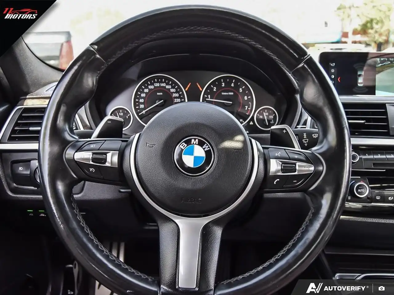 BMW 3 Series photo BMW 3 Series